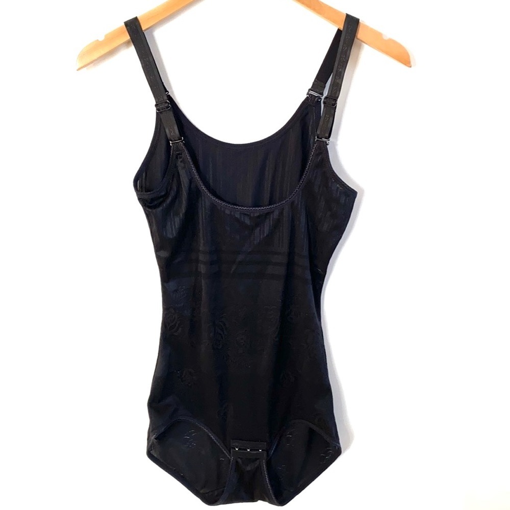 Black Lace spandex Bodysuit, Size XL‎